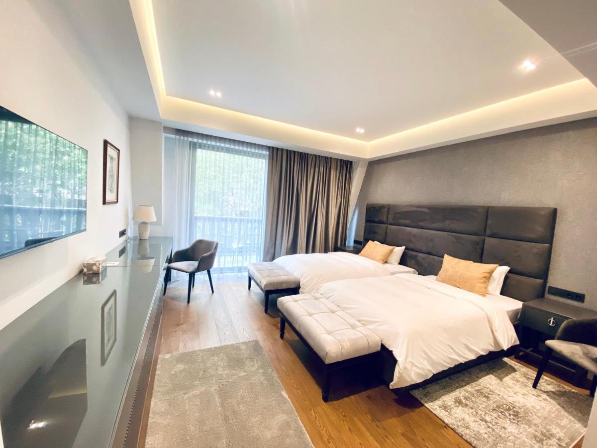 Heart Of Yerevan - City Center Luxury Apartments ภายนอก รูปภาพ