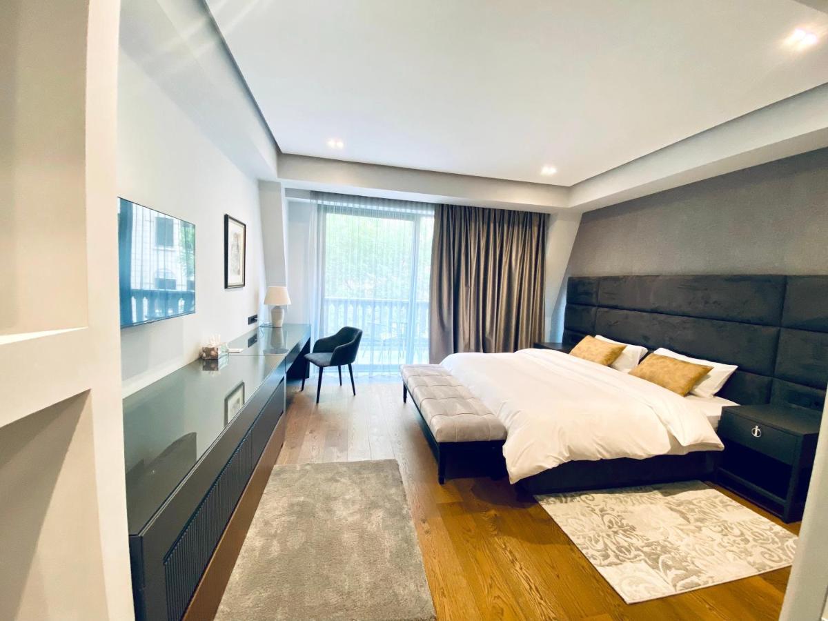 Heart Of Yerevan - City Center Luxury Apartments ภายนอก รูปภาพ